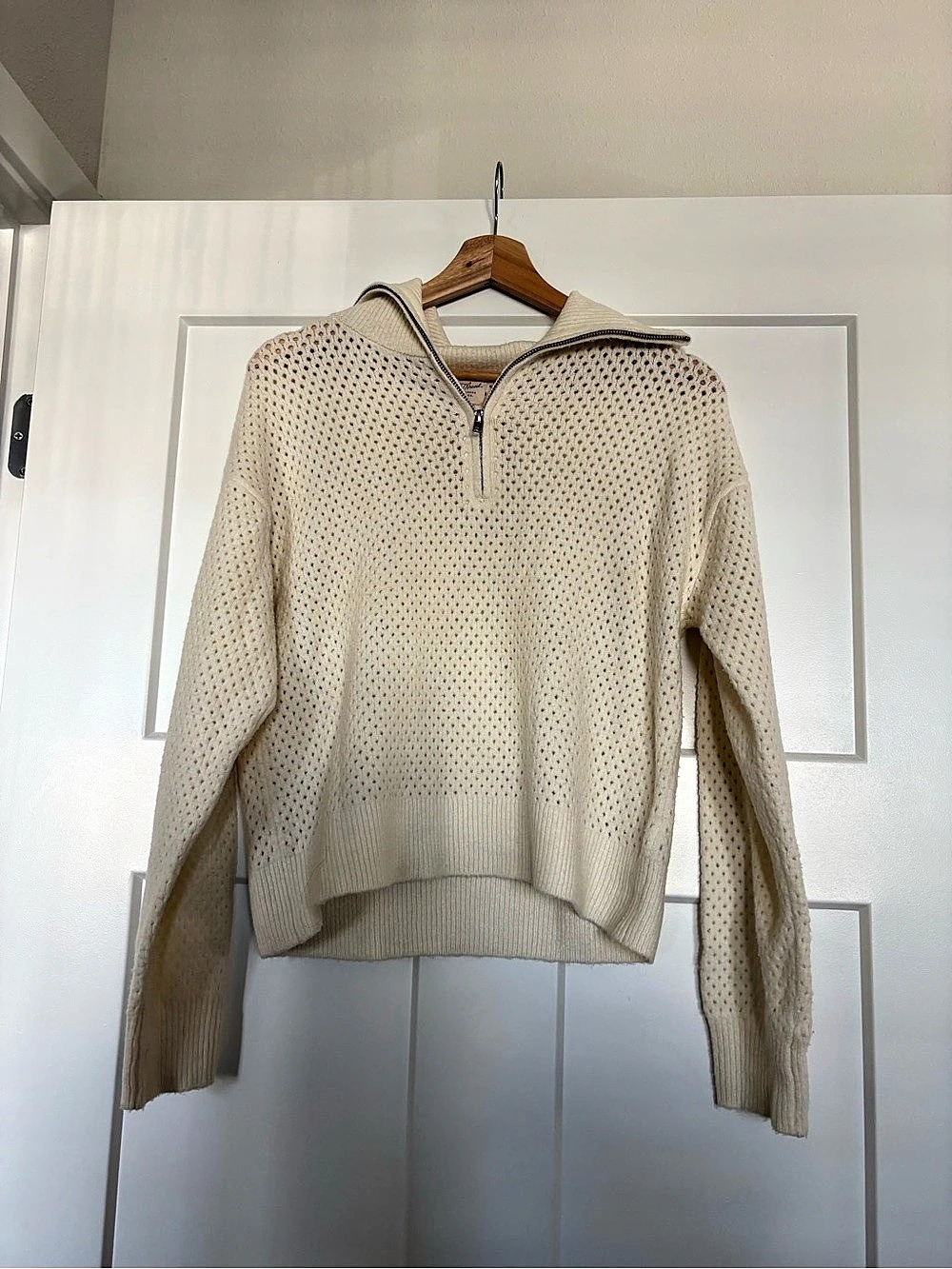 UNIVERSAL THREAD - cream half-zip sweater